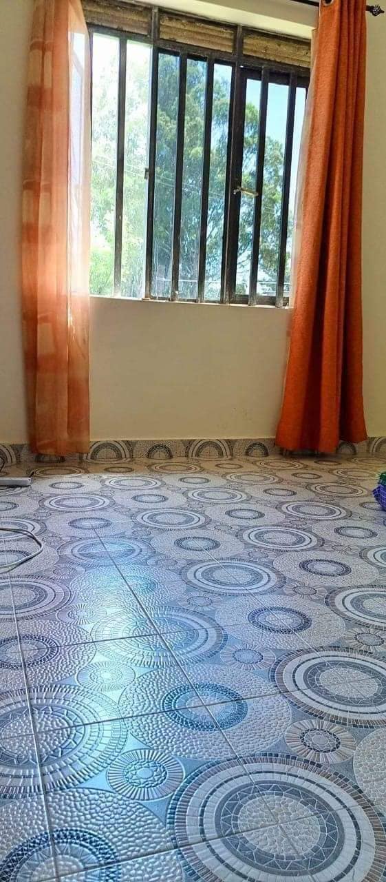 3 BDR MASTER EN SUITE MODERN HOUSE FOR SALE!!